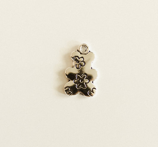Silver bear with flowers