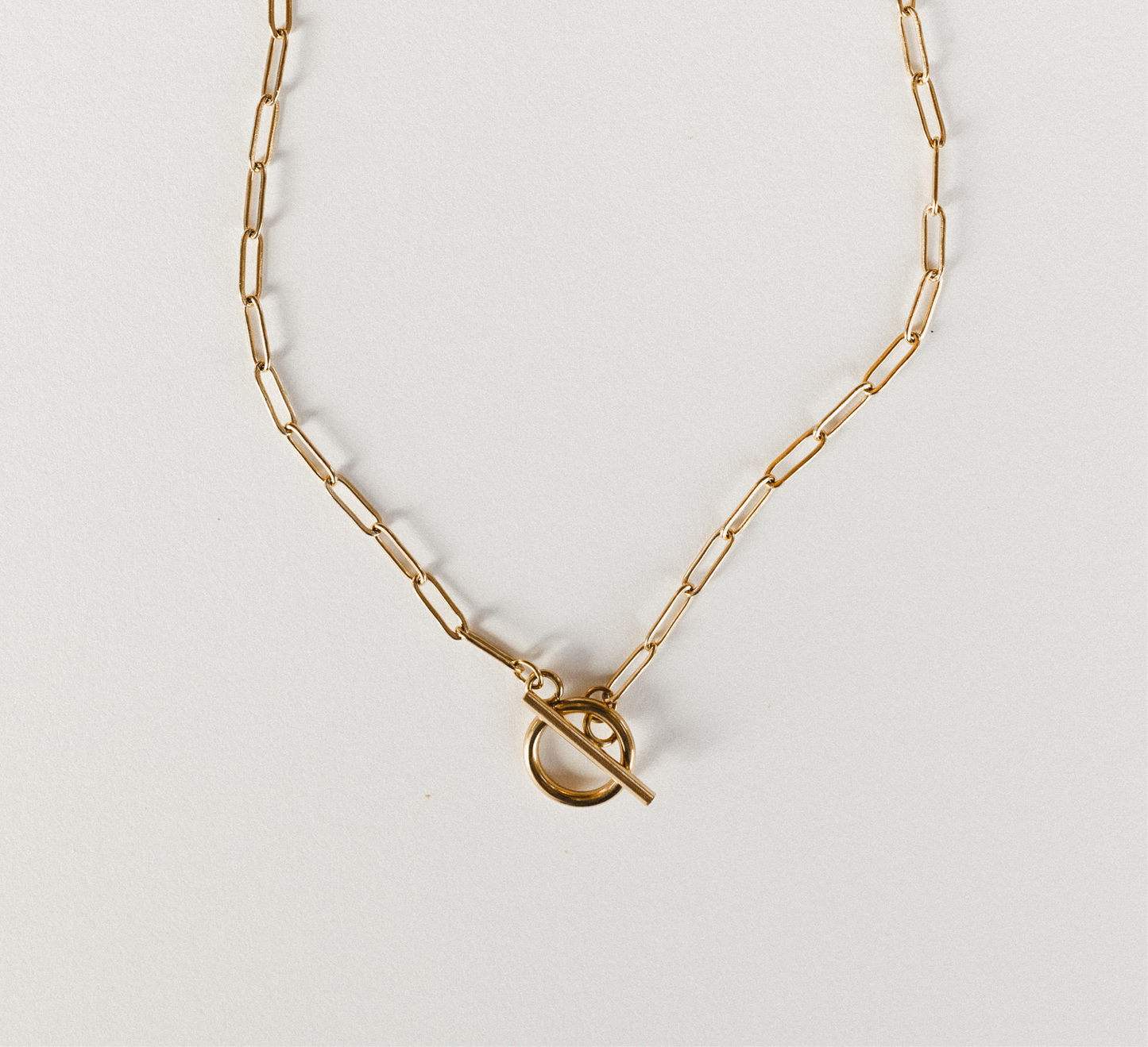 Gold paperclip toggle clasp necklace