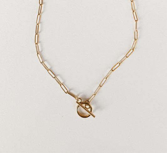 Gold paperclip toggle clasp necklace