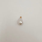 Gold pearl (largest)