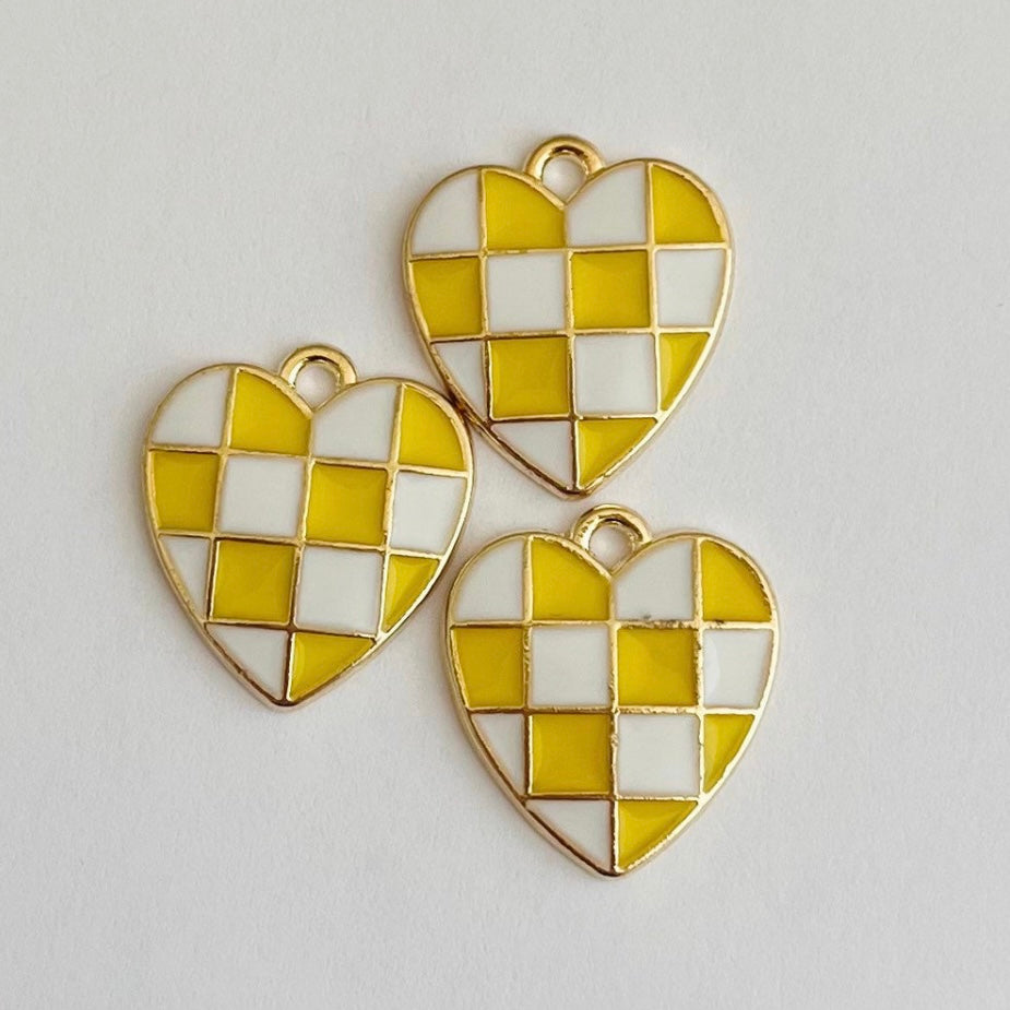 Gold yellow & white checkered heart