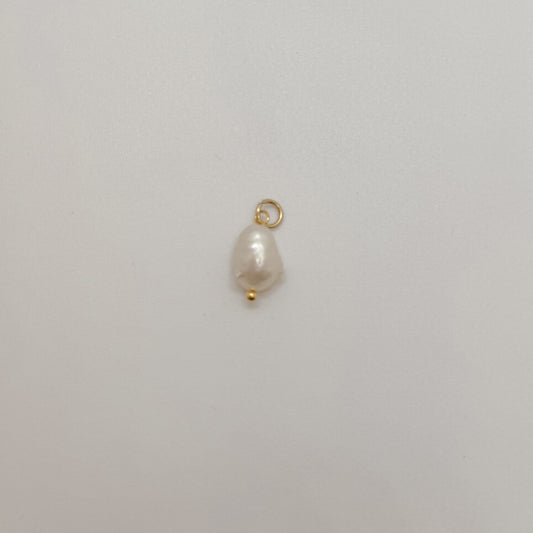 Small gold natural pearl