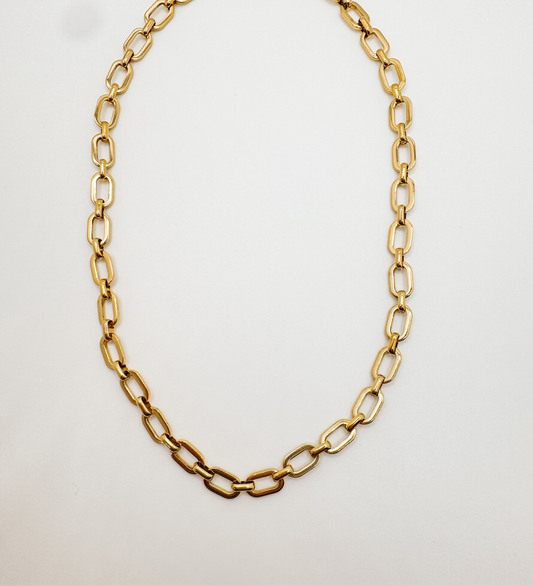 Gold oval link necklace