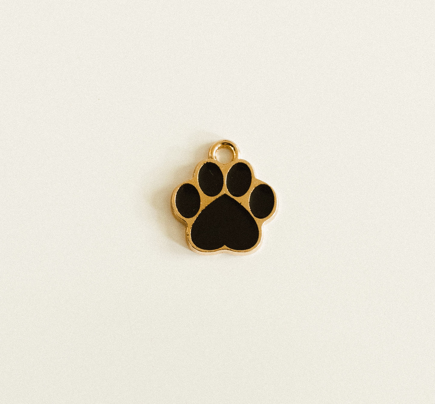 Gold black paw