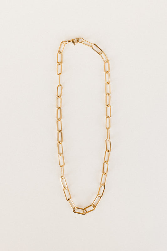 Gold chunky paperclip necklace